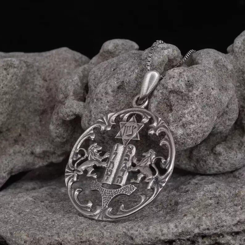 Sterling Silver Lion Of Judah & 10 Ten Commandments Necklace Pendant - 1.6"/4cm