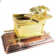Figurine Arc of the Covenant Gold Plated Copper Stand Mini Replica 7